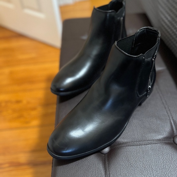 Men’s Black Chelsea Boots with Zipper (10.5M) | Nordstrom Rack - Picture 8 of 9